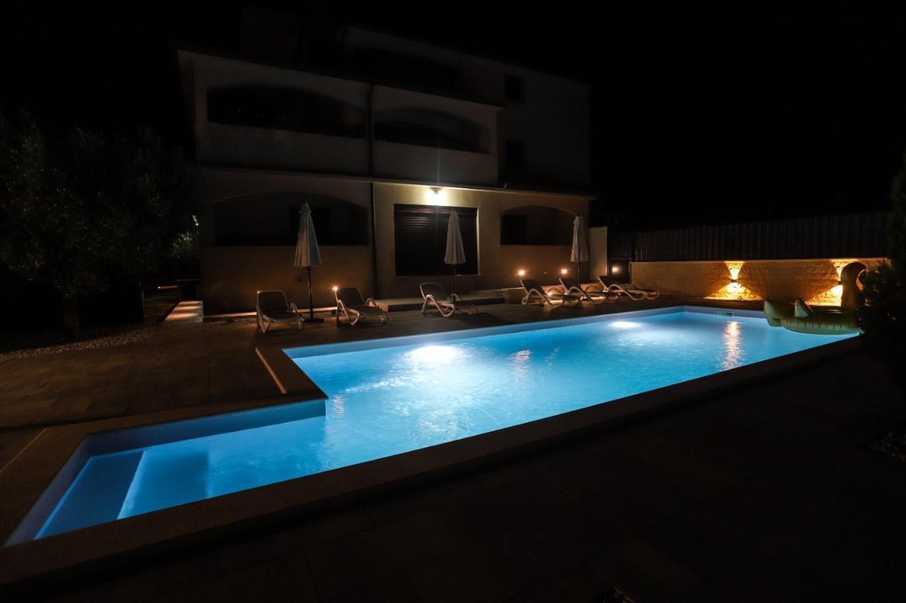 Apartment Nina With Private Pool Nova Vas  Exterior photo