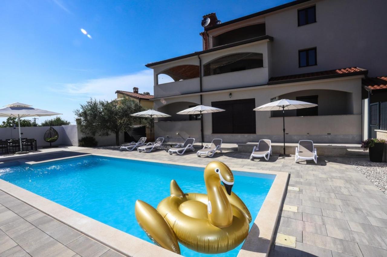 Apartment Nina With Private Pool Nova Vas  Exterior photo